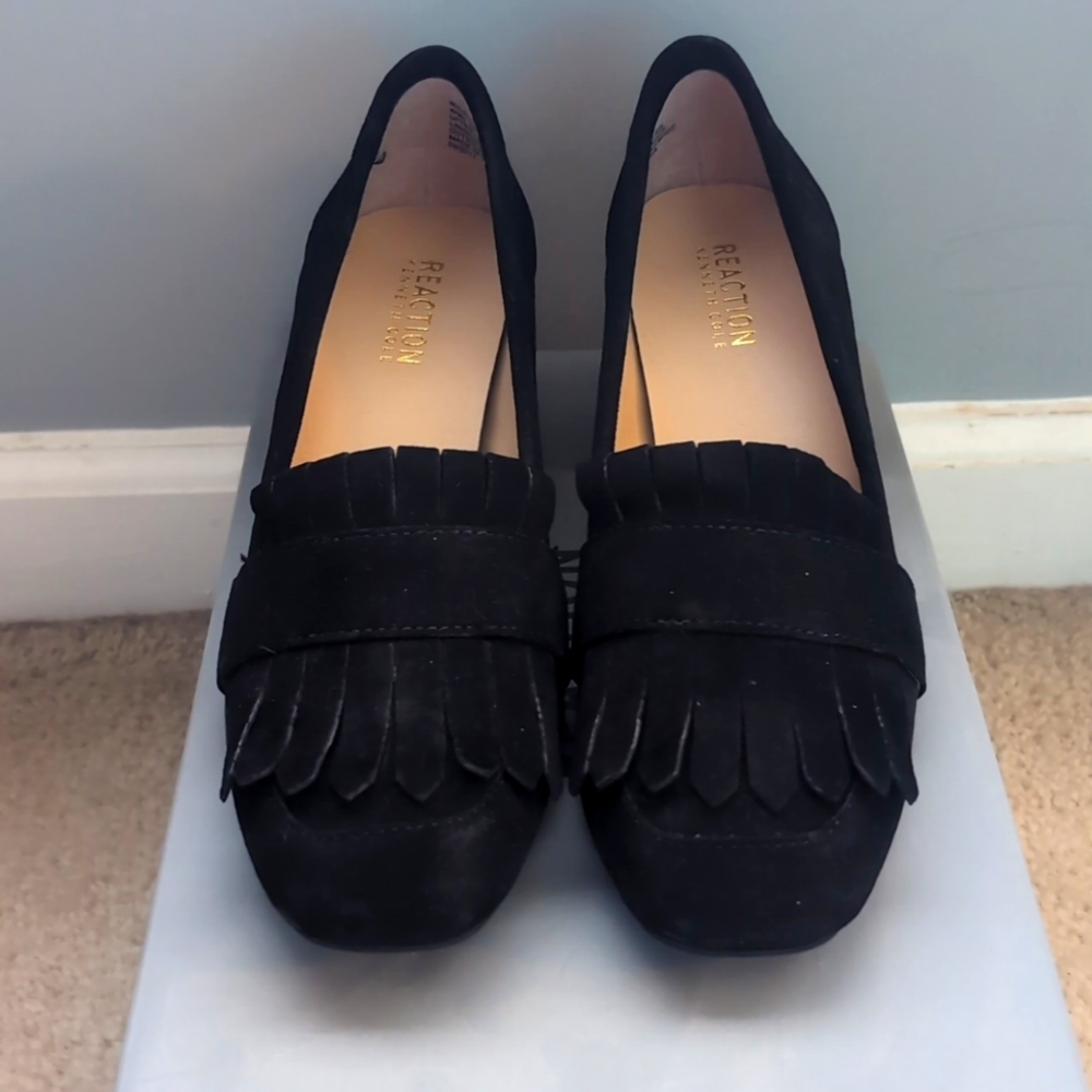 Kenneth Cole Black loafers